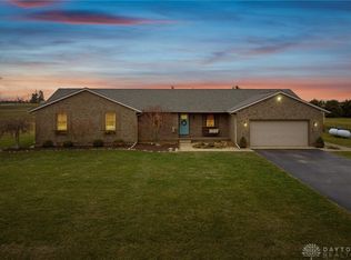 7684 Pinewood Dr, Lewisburg, OH 45338