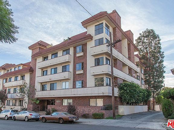 2nd image of 1271 Granville Ave APT 203