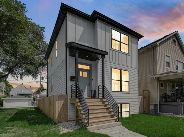 838 Circle Ave, Forest Park, IL 60130