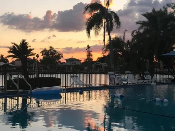 503 Plaza Seville Ct, Saint Petersburg, FL 33706