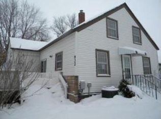 932 Olaf Ave NW, Willmar, MN 56201