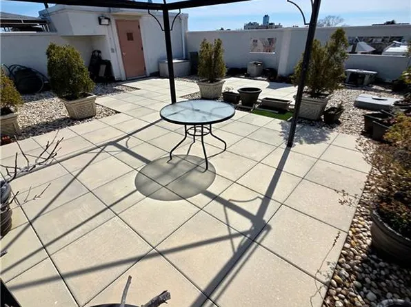 1927 78th Street image 17 of 24