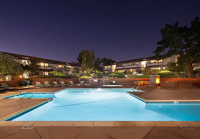 Stoneridge Luxury Apartments — Photo 1