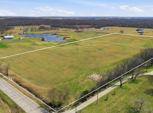201 W St S, Mounds, OK 74047