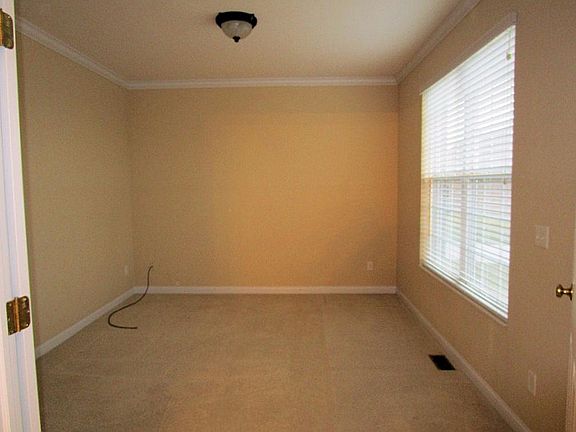 4th image of 5170 Samantha Ct