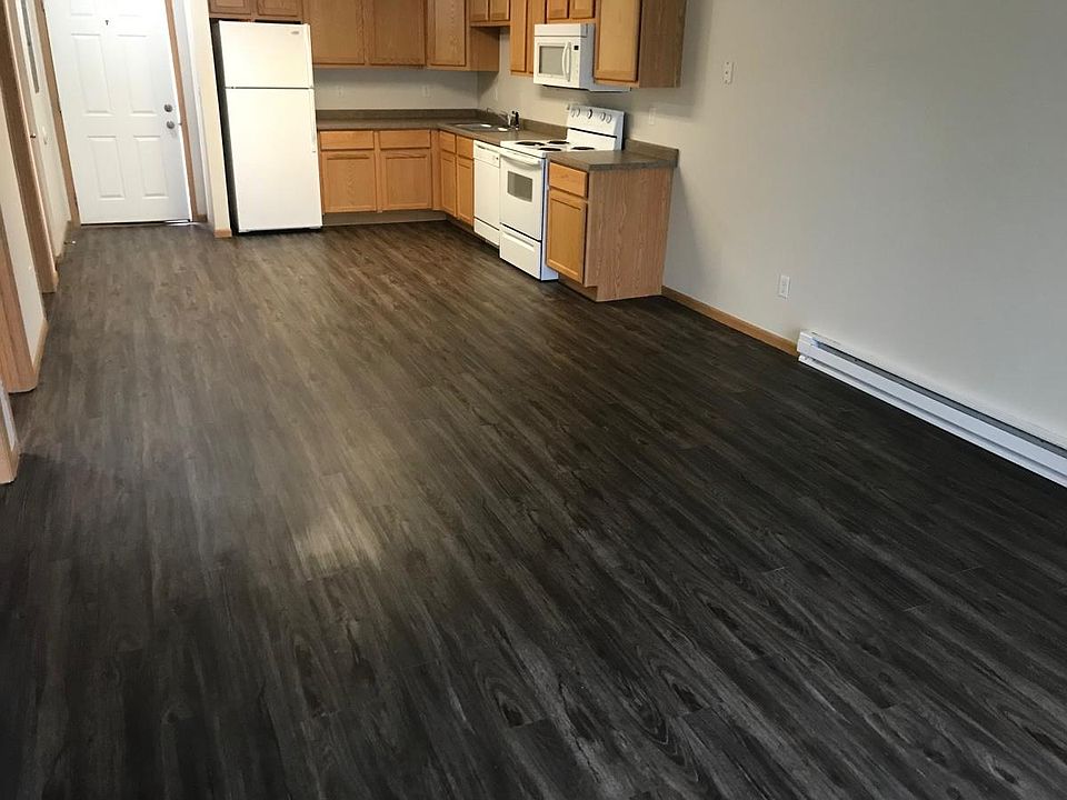 2nd image of 1309 11th St W APT 201