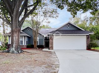 279 Willow Green Dr, Orange Park, FL 32073