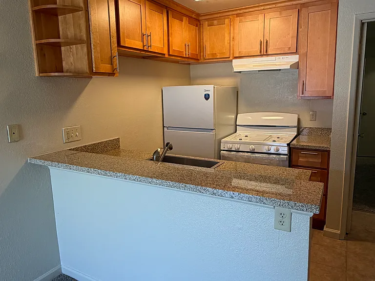 937 W Kettleman Ln #931 — Photo 1