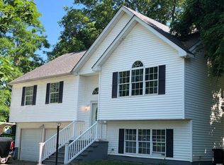 282 Forest Rd W, Mastic Beach, NY 11951