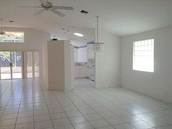 5th image of 7822 Stirling Bridge Blvd S