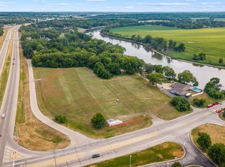 5365 Bridge St, Roscoe, IL 61073