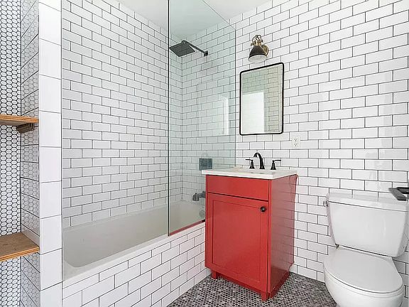 5th image of 163 Saint Nicholas Ave
