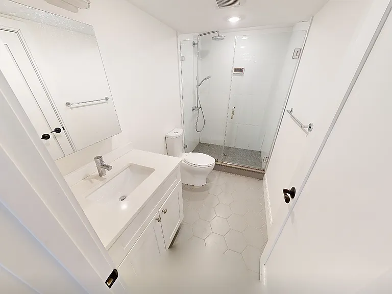 791 Linden St #1 — Photo 10