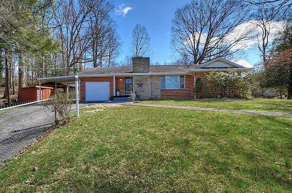 1st image of 210 Shenandoah Dr