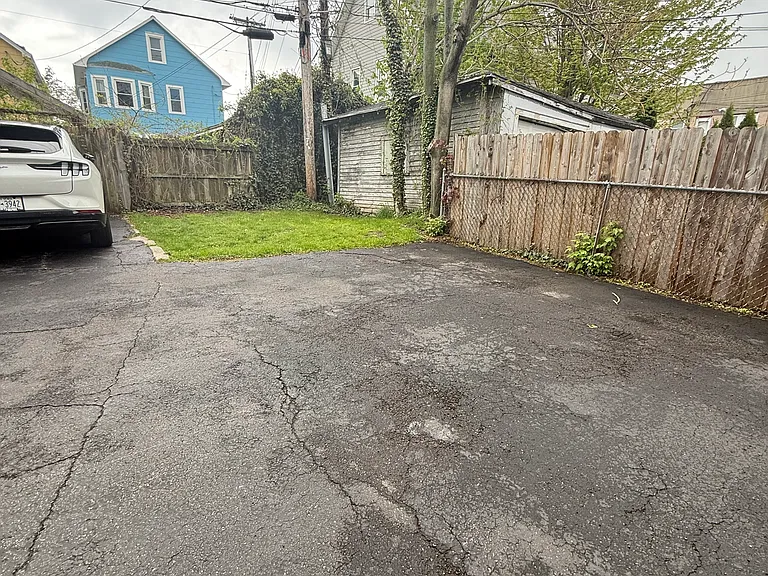 92 Traymore St #2 — Photo 12