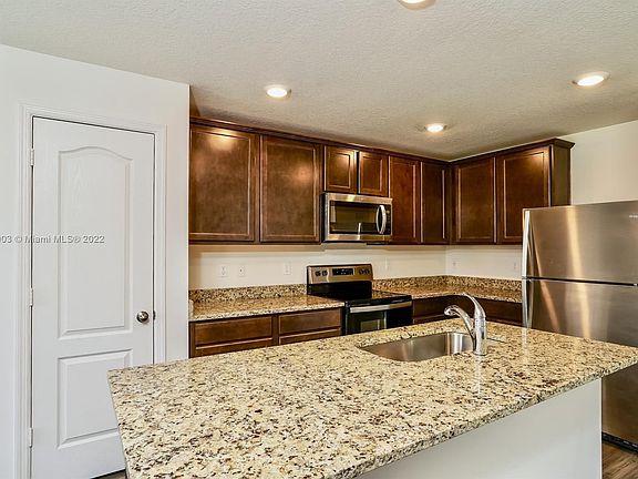 3rd image of 3997 SW Alice St #0