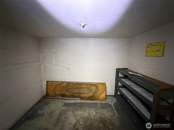 5th image of 2723 Lincoln Avenue SE