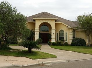 3801 Crestwind, Laredo, TX 78045