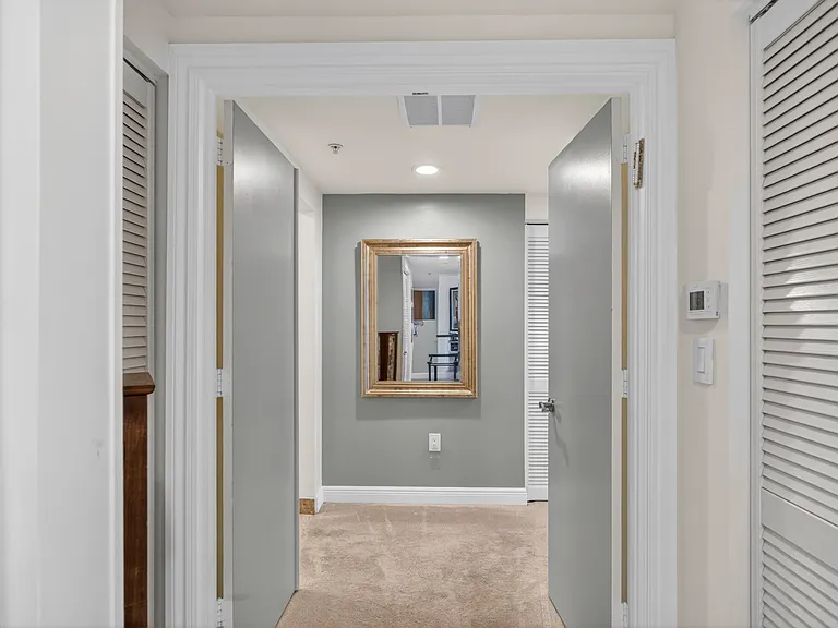 2700 N Federal Hwy #203 — Photo 13