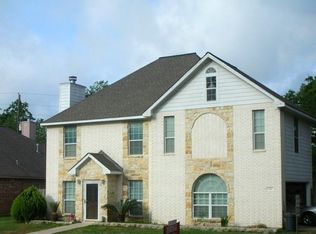 123 S Creek Dr, Bellville, TX 77418