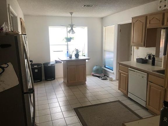 4th image of 3245 Portside Ln