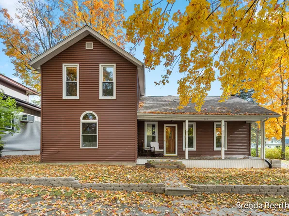 512 N Camburn St, Stanton, MI 48888