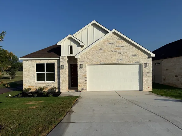 134 Pinehurst, Meadowlakes, TX 78654