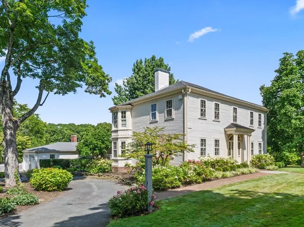 8 Washington St, Sherborn, MA 01770