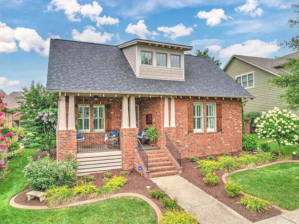 1st image of 3421 Colebrook Dr