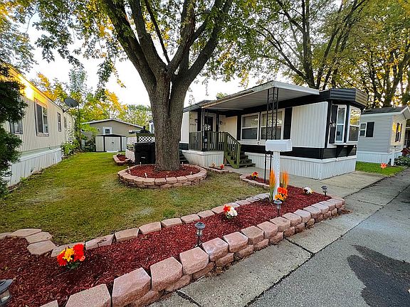 2nd image of 3905 Ingleside Pl Lot 180
