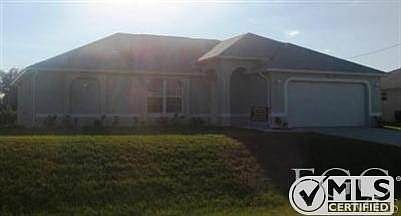 2nd image of 3705 NE 23rd Pl