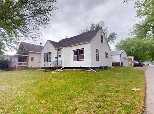 115 N Broadway Ave, Rembrandt, IA 50576