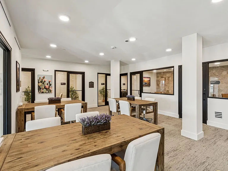Wildwood Luxury Urban Homes — Photo 51