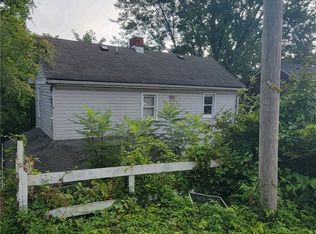 136 Stanton Ave, Mingo Junction, OH 43938