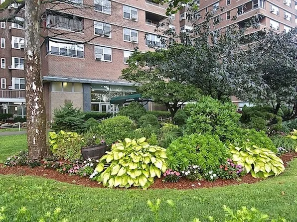 473 Fdr Drive image 1 of 5