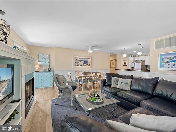 3rd image of 39166 Sanddollar Ct #54004