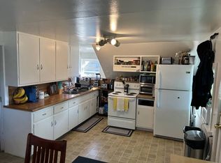 803 26th St #2, Anacortes, WA 98221
