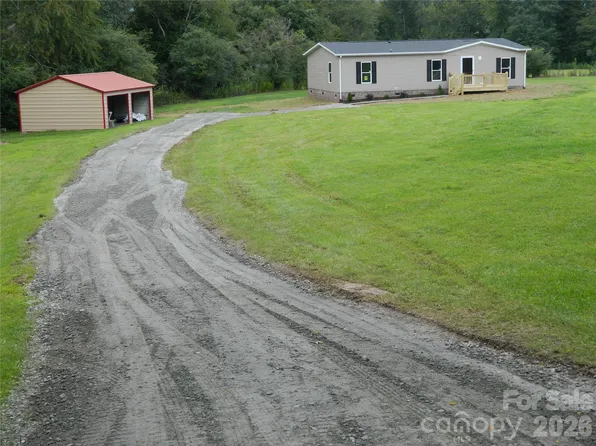 3944 Hollywood Ridge Rd, Lenoir, NC 28645
