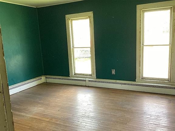 9th image of 12 Hancock Rd