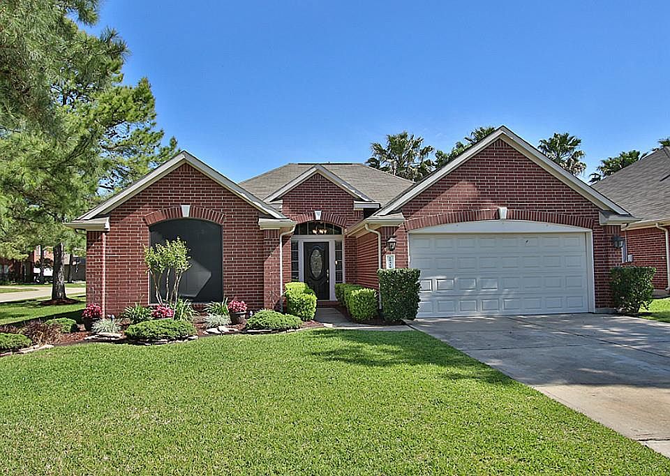 2nd image of 18318 Cypress Stone Ln