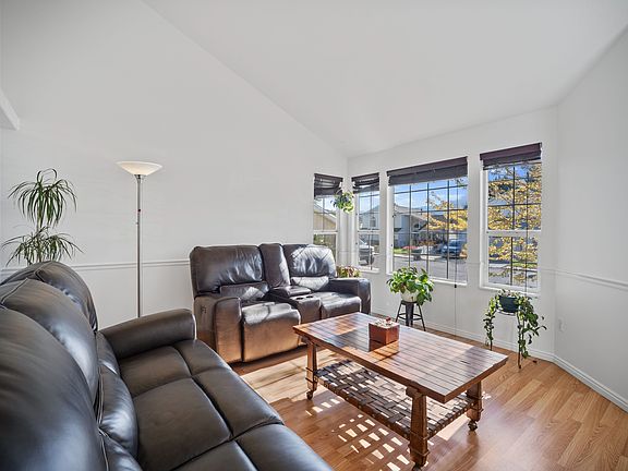 5th image of 5554 S Edgeberry Dr