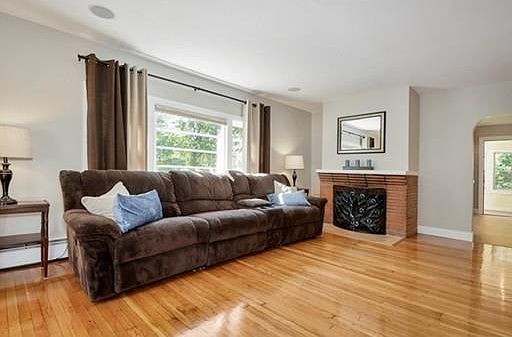 5th image of 1 Essex Pl