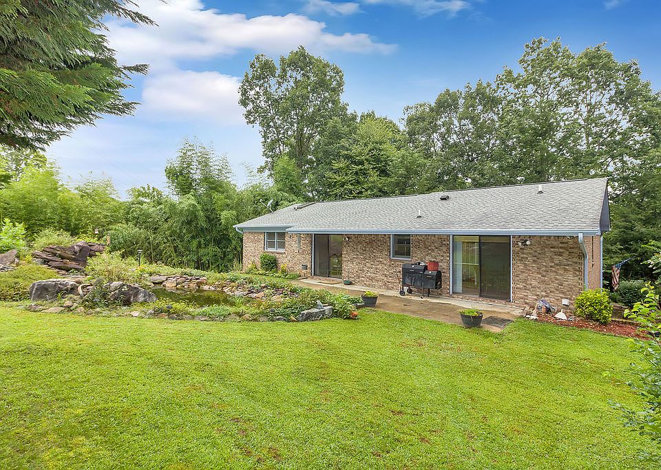 1st image of 212 Haywood Knolls Dr