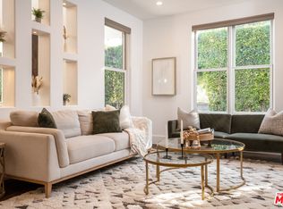 3496 Redwood Ave, Los Angeles, CA 90066