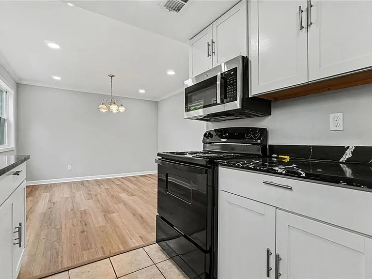 2952 N Dekalb Dr #A — Photo 4