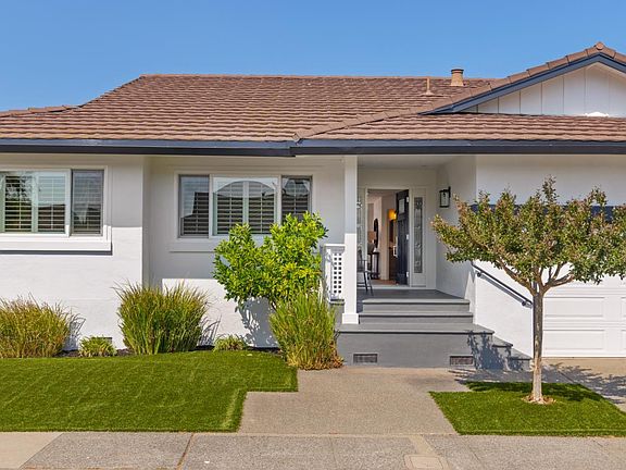 2nd image of 254 Riviera Circle