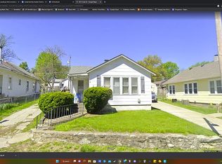 832 S Lake Dr, Independence, MO 64053