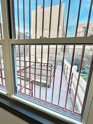 Rented by Delmark Realty LLC | media 27