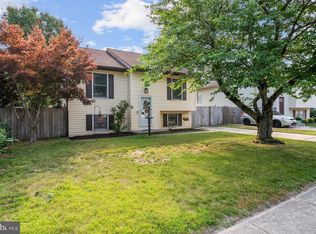 8033 Escalon Ave, Pasadena, MD 21122