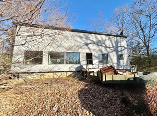 282 Longfield Rd, Fincastle, VA 24090